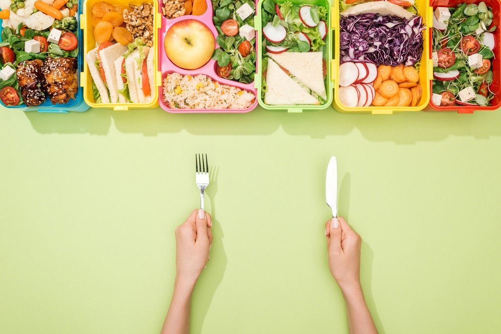 Demystifying Healthy Eating: Busting Common Myths